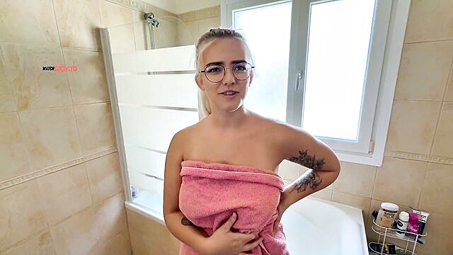 AnnaTravels - i watch in pov while annatravels gets her wet pussy drilled