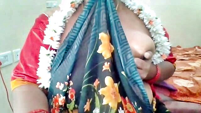 steamy encounter with puffy nipples and toes in a blue saree : Telugu-fuckers