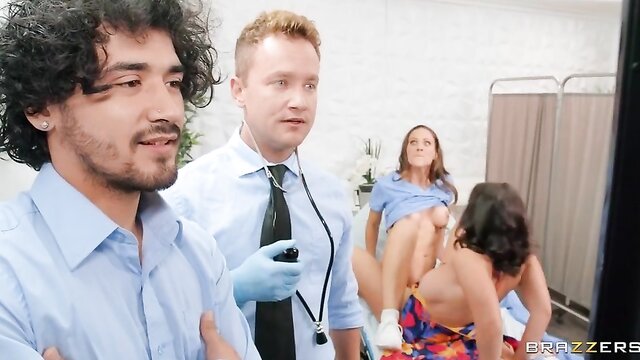 Cherie Deville, Van Wylde, LaSirena69 - lesbian licking clinic visit BRAZZERS NETWORK