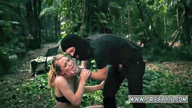 Raylin Ann - raylin ann’s first ever beach adventure wild outdoor fetish with a naughty teen