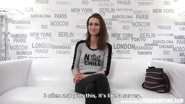 cougar pussy on casting couch : Czech Casting