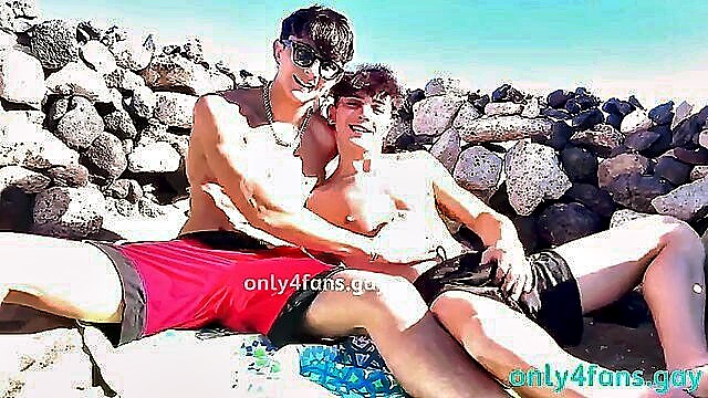 beach, amateur blowjob, amateur - twink beach blowjob