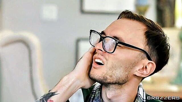 Cali Caliente, Simone Richards - cali caliente pussy lick Brazzers