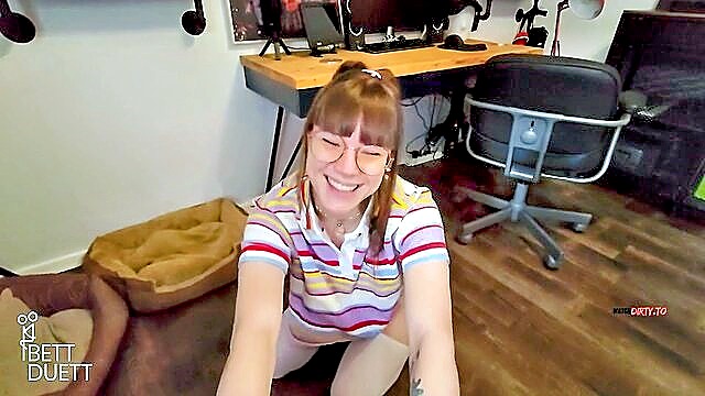 BettDuett, Anne-Eden - get a taste of bettduetts tattooed body and your own sperm in pov action