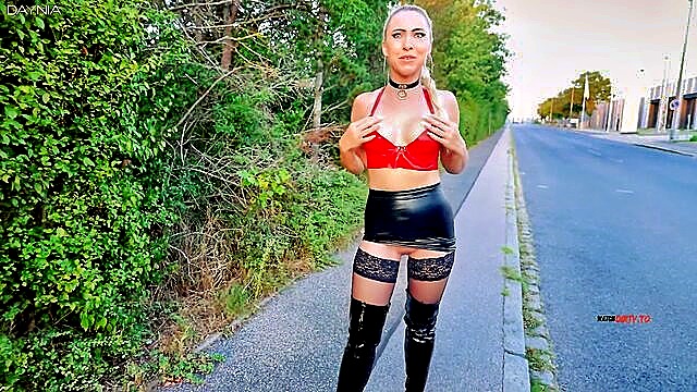 Daynia - daynia her slutty gf get kinky with ao frankens in public