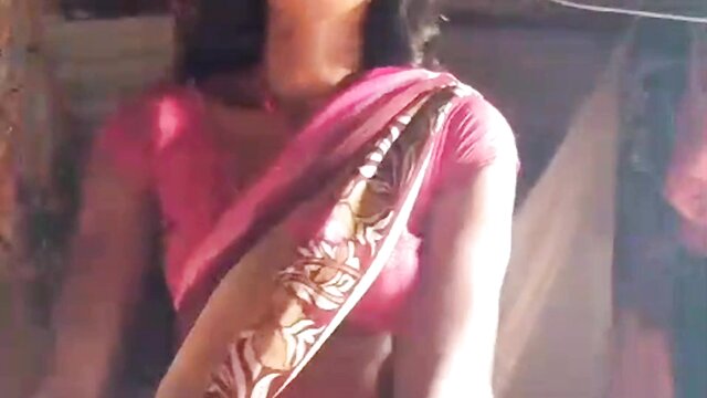 open, aunty, bhabhi - indian bhabhi gets fucked hard