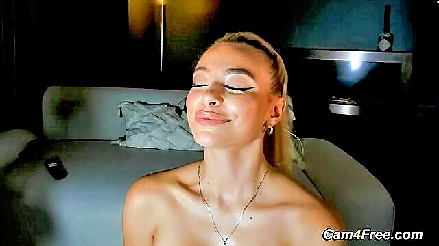 cam4free, big ass, fingering - wet pussy grinding