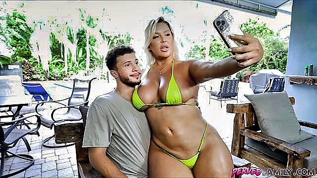 Jenna Starr - jenna starr gets her stepsons hard cock in her tight blonde pussy Perved Family
