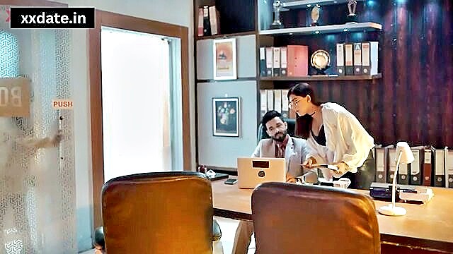blowjob, anal, hardcore - reena ki gets her tight ass drilled hard by ne ki chudai in the office