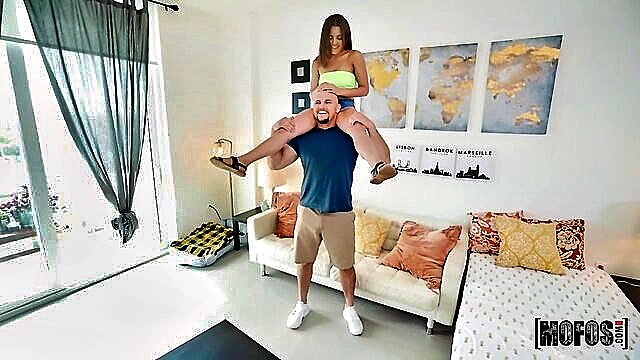 ella cruz, break, break me - ella cruz and jmac take turns pounding on a broken man