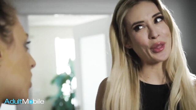 Gia Derza, Gia - gia derza ass show