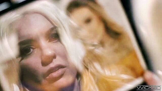 Ana Foxxx, Kenzie Taylor - cena sexy captain marvel Wicked Pictures