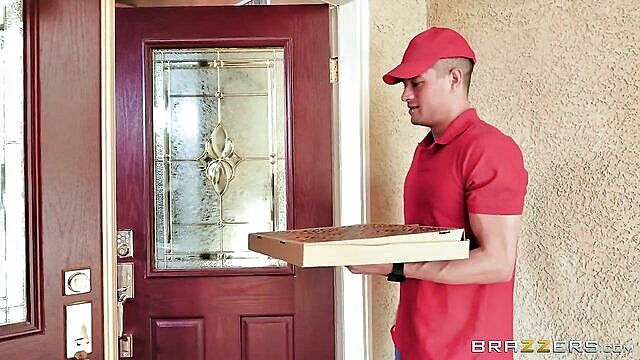Eva Notty, Xander Corvus - eva notty solo video BRAZZERS NETWORK