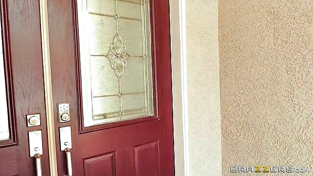 Eva Notty, Xander Corvus - eva notty gets wild with xander corvus part 4 pizza party party BRAZZERS NETWORK