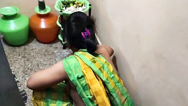 18 tight pussy, 18 year old indian girl, aunty fuck - indian bhabhi sex videos