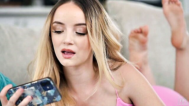 marias juicy pussy creampie : Nubile Films