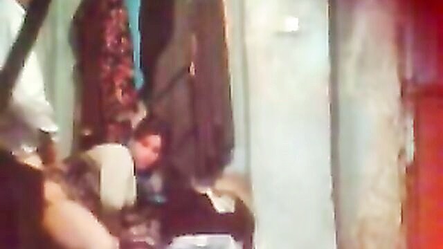 indian milf on cam : DesiPapa Cinemax