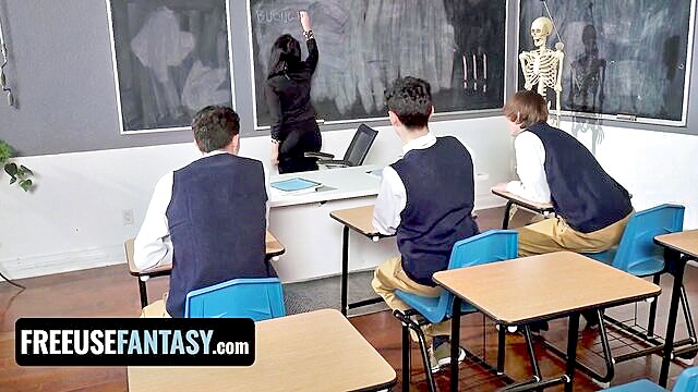Valentina Nappi - valentina nappi gets her curvy body drilled by three horny students in the classroom free use fantasy FreeUse Fantasy