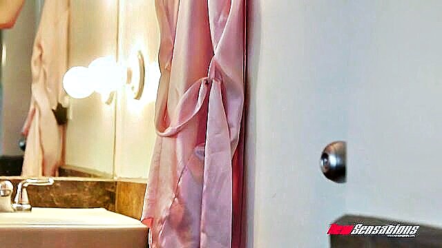 Lexi Belle, Giselle Palmer - the lesbian experience large boobs giselle palmer New Sensations