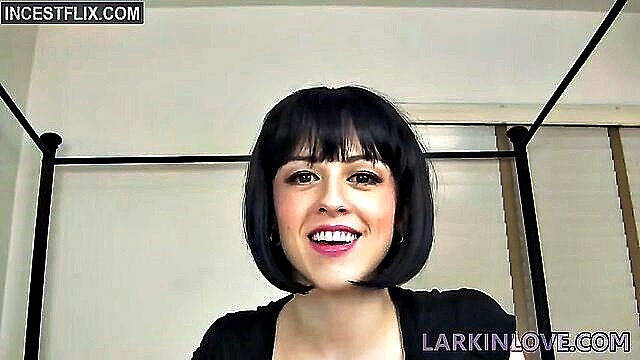 Larkin Love - cumming in twin sister