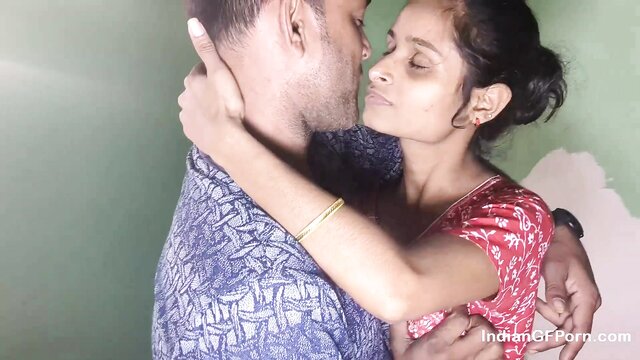 indian village girl fucked hard : Indian GF Porn