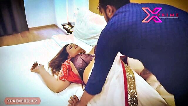 Big D - hotel room service sex with indian bhabi xprime