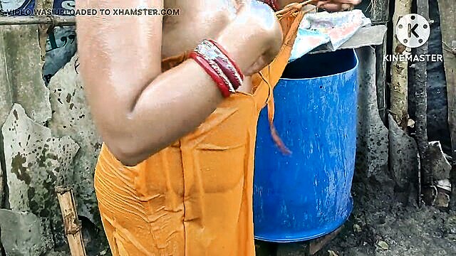 House wife, Anita yadav - sexy indian housewifes daily bathing rituals Anita yadav