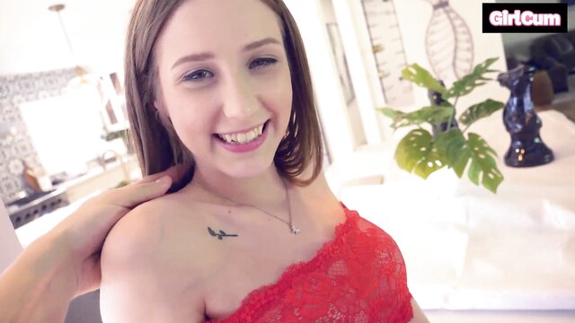 audrey hempburne nearly fainted from orgasms : GirlCum
