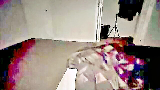 Stayinnegative, Jaysoliddd - sister vibrates with purpose SISTERVOYEURCREEP