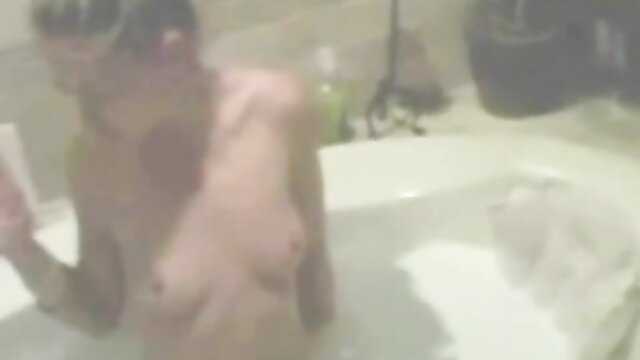 Rebecca Gayheart, Kari Ann Peniche, Eric Dane - rebecca gayheart nude scandal