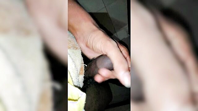 Xxx - small cock stripping boy Home cast
