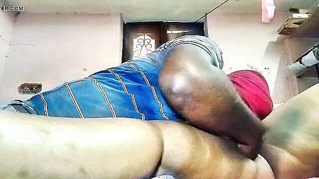 18 year old indian girl, aunt, at home - indian desi sex video