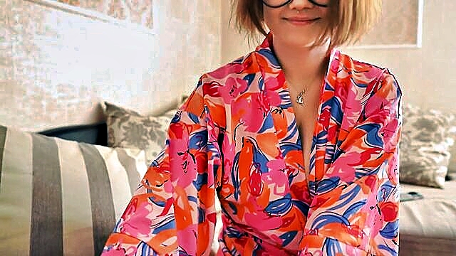 Kate Koss - hd porn video of intimate roommate encounter