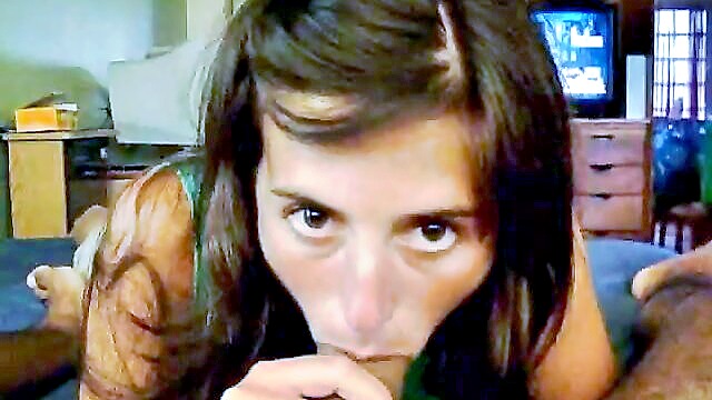 homemade argentinean girl gives a blowjob in amateur porn : pornstuffx