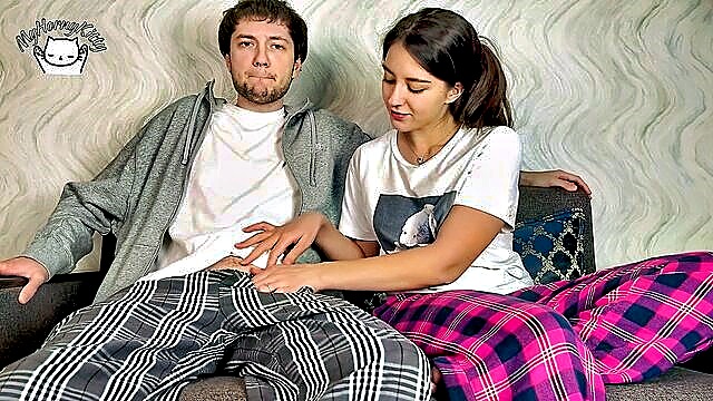 My Horny Kitty - step sister catches big dick My Horny Kitty