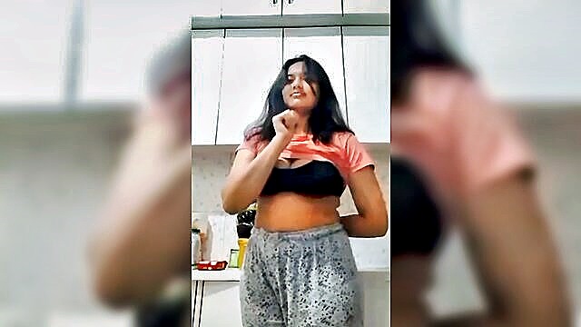 asian, teen, amateur - indian girl shows her ass