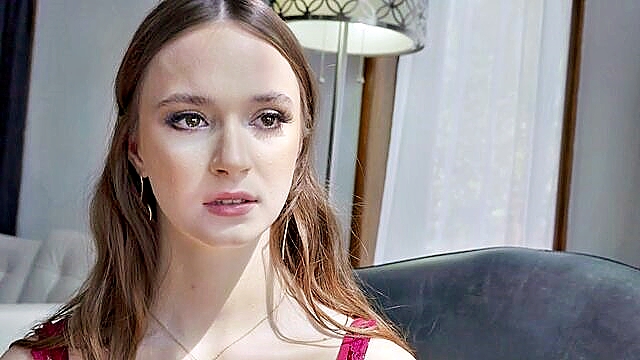 Hazel Moore - broke pornstar offers anal exchange for cash