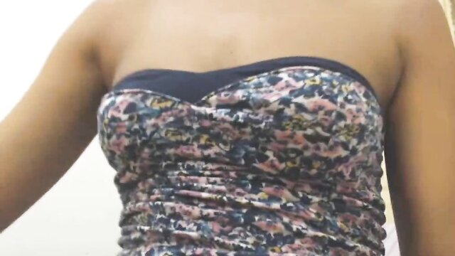 tanned and sexy babes in a webcam show : oskgus88