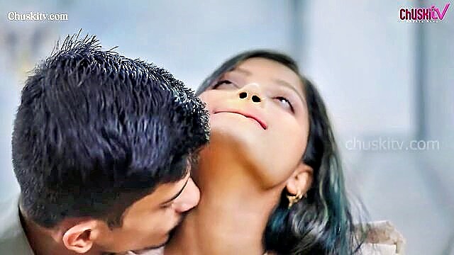 handjob, teen, blowjob - adhuri pyaas chuskitv