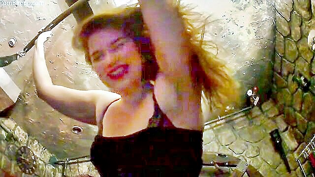 trampling, barefoot, barefeet - giantess amazon stomping