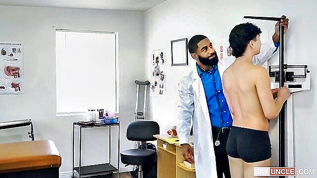 Romeo Rivers, Shadow - bodyguard anal scene Doctor Tapes