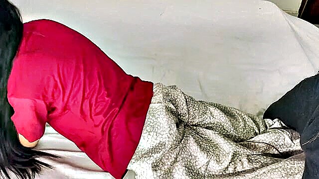 mature mom, homemade, hot mom - desi mom with big ass