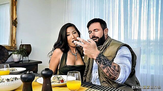 Natasha Nice, Brad Newman, Gi Joey, Jennie Rose - brazzers holiday hotwife Brazzers