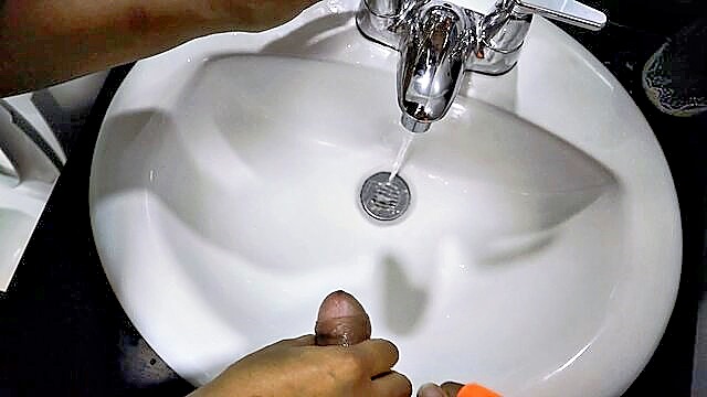 18 school teen, could, hand - indian teen moaning while pissing