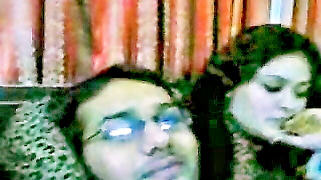 paki lady loves sex : Fuck My Indian GF