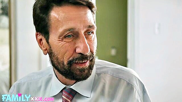 Steve Holmes, Naomi Swann - step dad surprises naomi FAMILY xxx