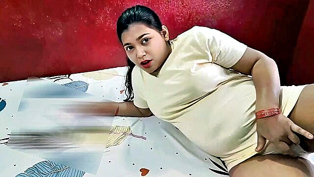 big ass doggy, bengali, big cock cumshot - indian aunty big cock