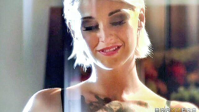 Kleio Valentien - hot latina wife porn Brazzers