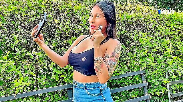 Jenifer Play - jenifer sunburned big ass