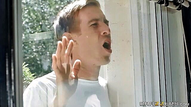 cheating, bubble butt, british - kiki minaj cheats outdoors